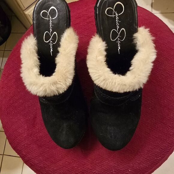 JESSICA SIMPSON BLACK SUEDE FUR TRIMMED MULES - Picture 7 of 7